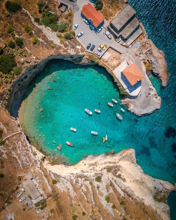Athevillas Chrysoula Mezapos Экстерьер фото